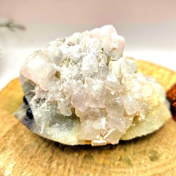 Nature Crystal Cluster Hand Carved Cute Big 3.8" Hedgehog Figure - Picture 3 of 10